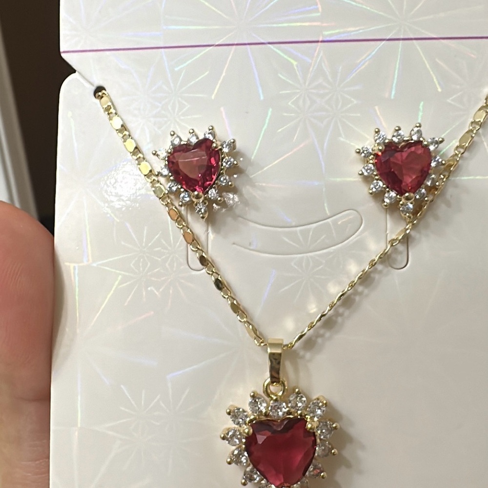 Heart-Shaped Red and Gold Jewelry Set